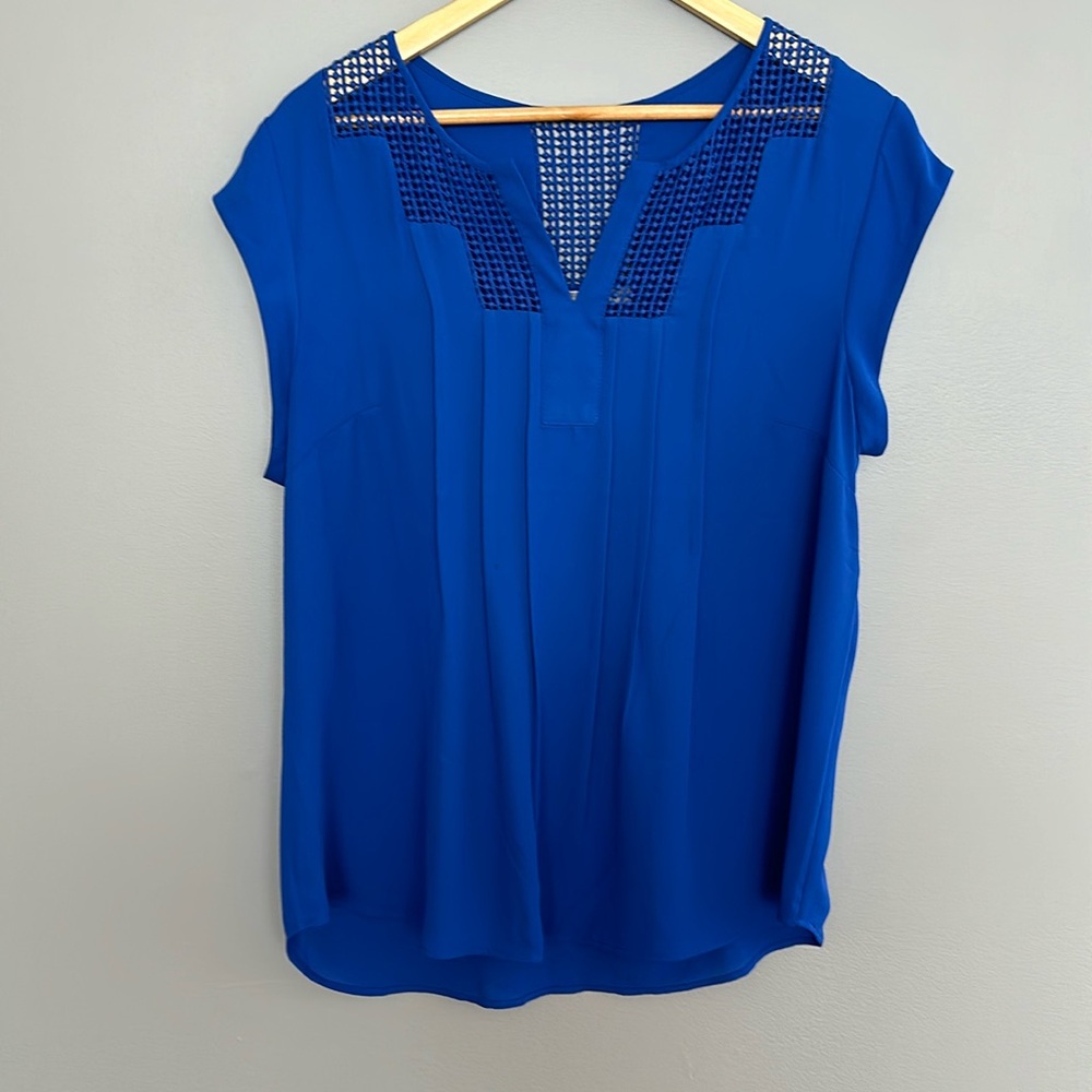 Daniel Rainn Estenfany Lace Detail Split Neck Blouse